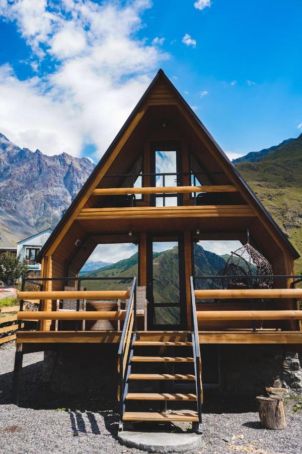 Lonely Mountain Villa Kazbegi Dış mekan fotoğraf