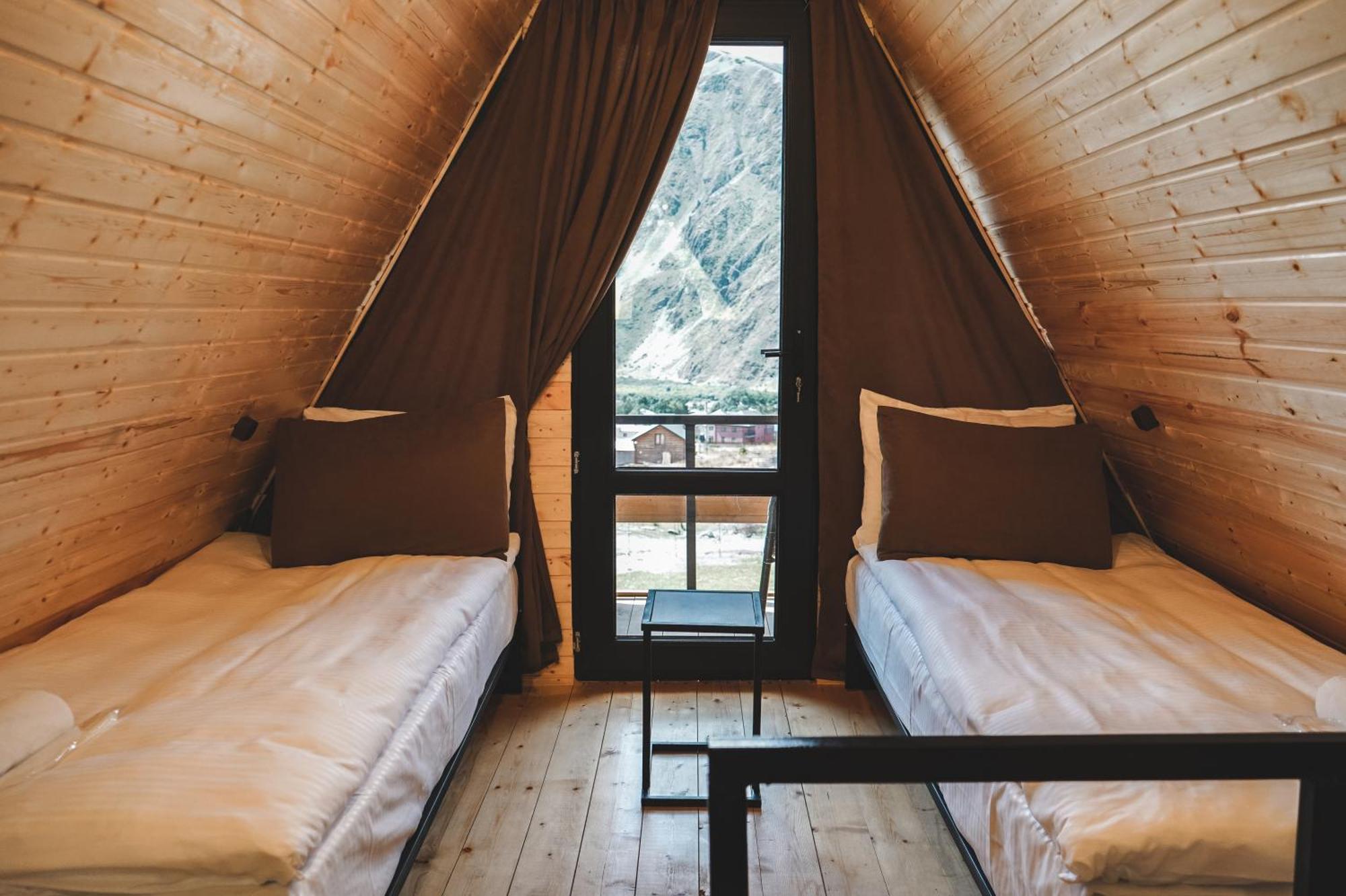 Lonely Mountain Villa Kazbegi Dış mekan fotoğraf
