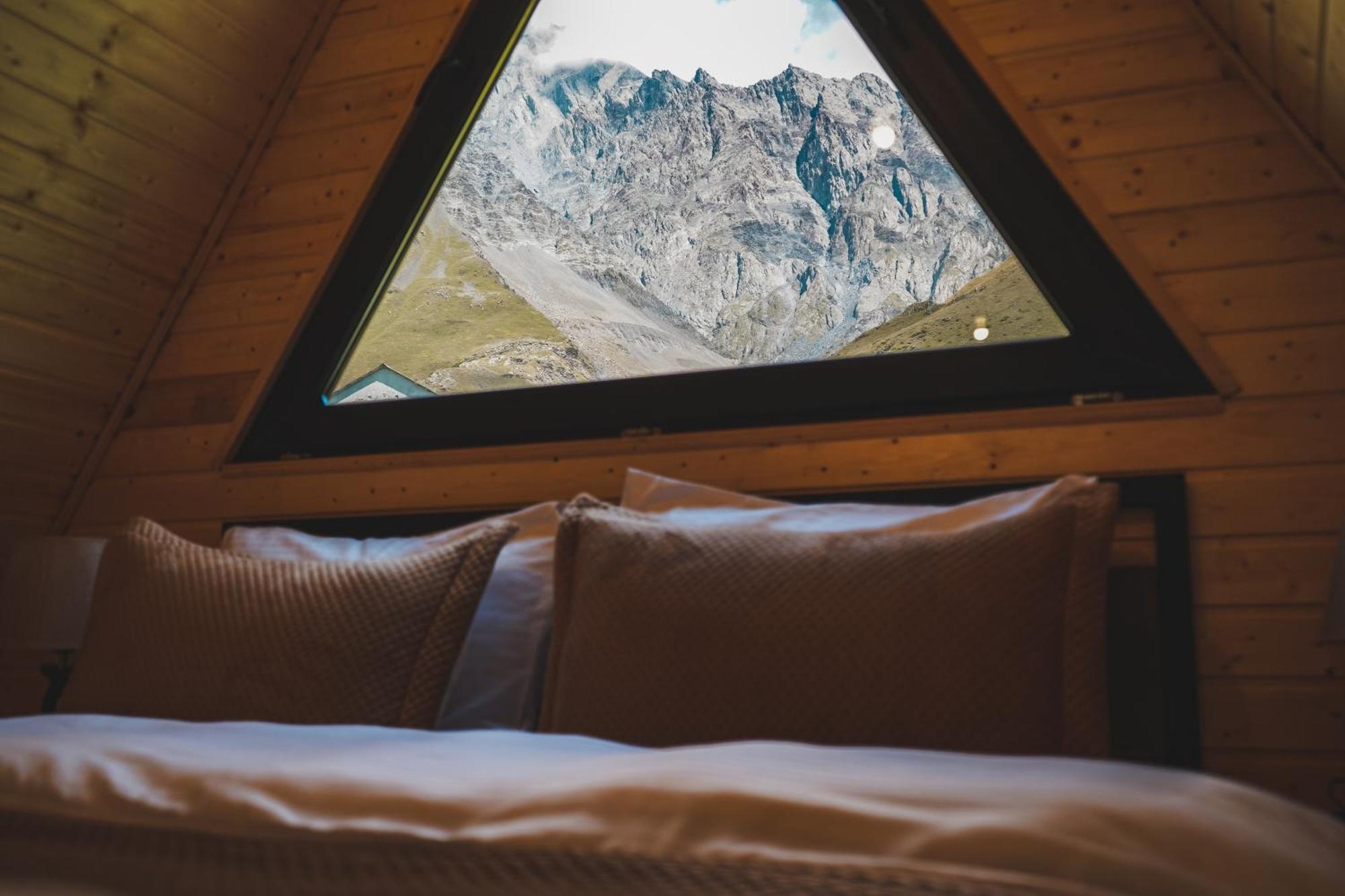 Lonely Mountain Villa Kazbegi Dış mekan fotoğraf